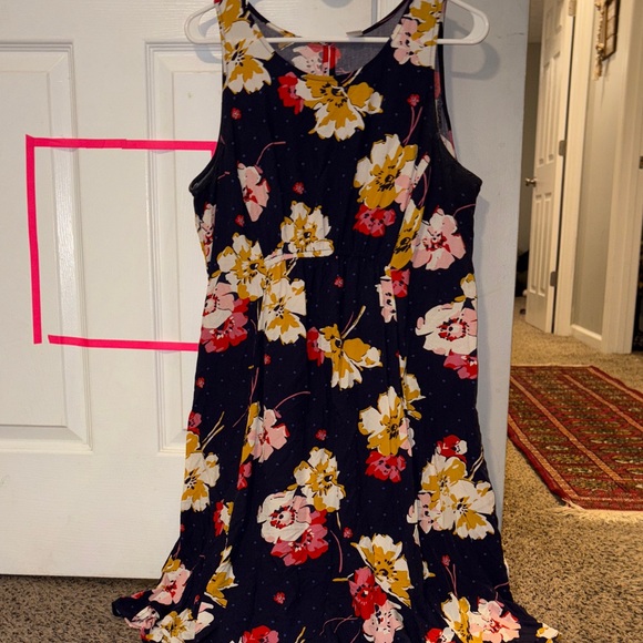 Old Navy Navy Floral Maternity Dress - Picture 1 of 5